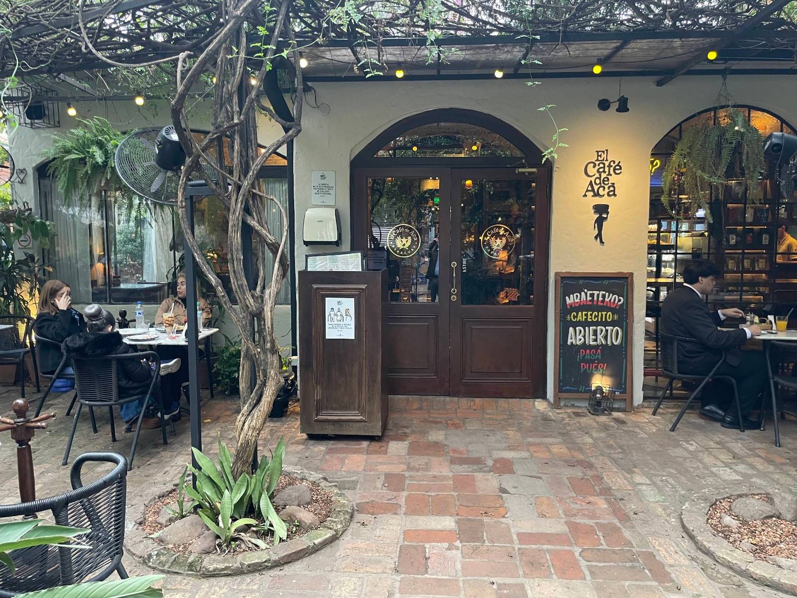 El Café de Acá - Villa Morra