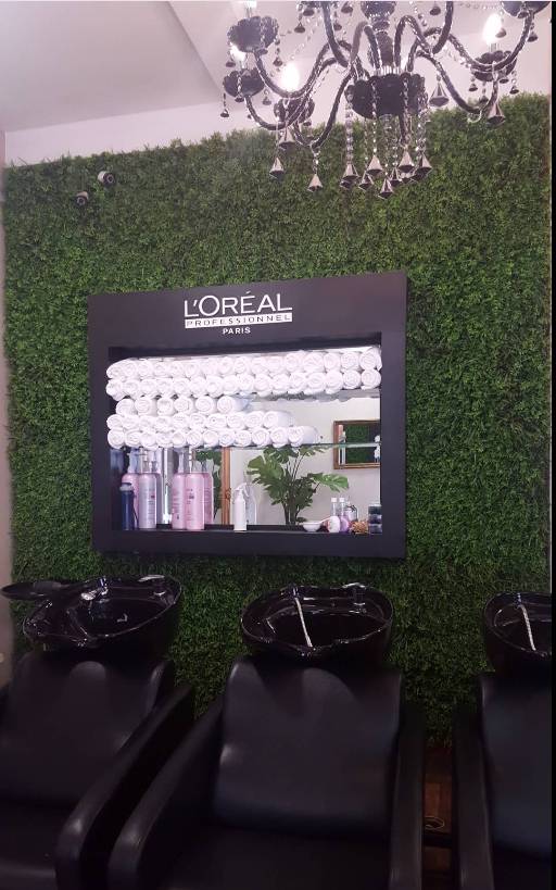 Díana Apodaca Salon
