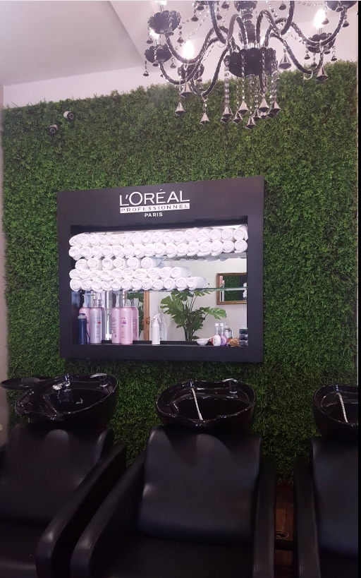 Díana Apodaca Salon