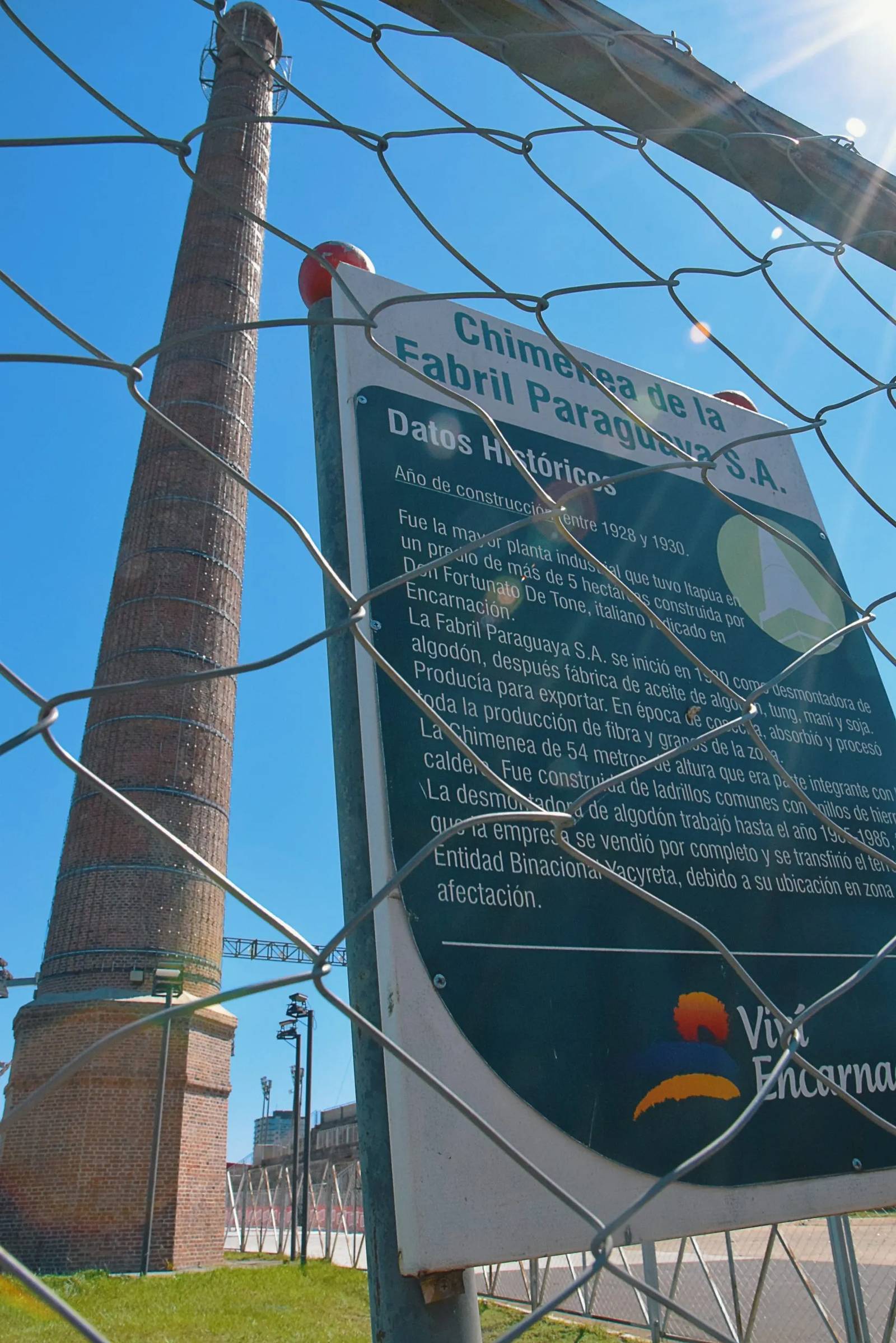 Chimenea de la Ex Fabril