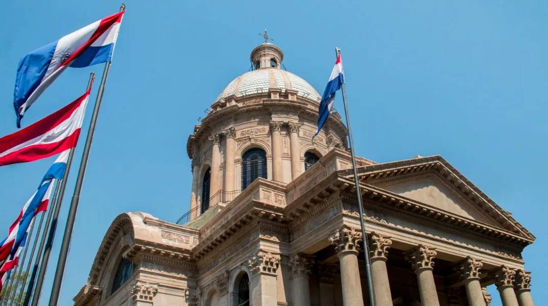 Oratorio Nuestra Señora de La Asunción y Panteón Nacional de Los Héroes